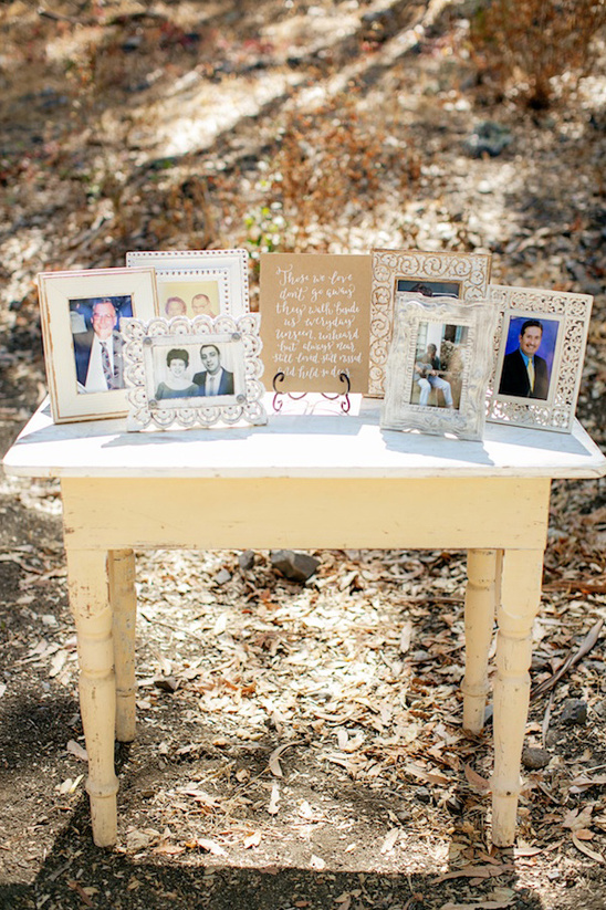 rememberance table @weddingchicks