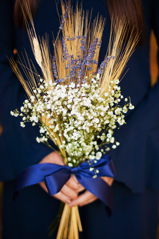 babys breath and wheat bouquet