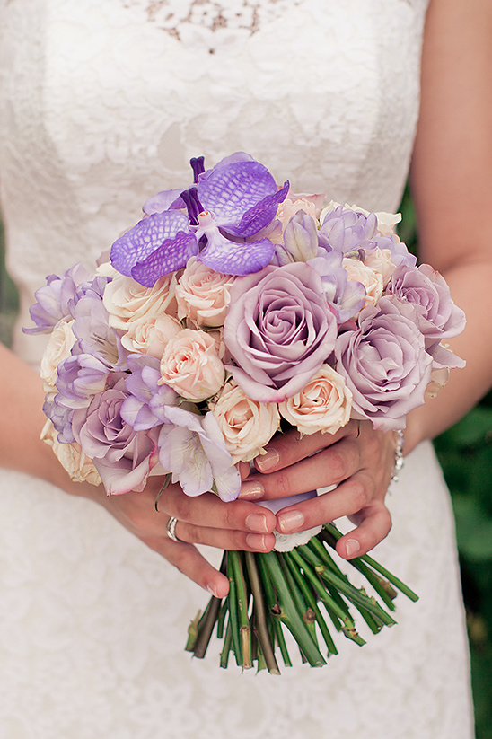 purple and peach bouquet @weddingchicks