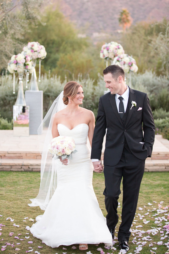elegant pink, white and black wedding @weddingchicks