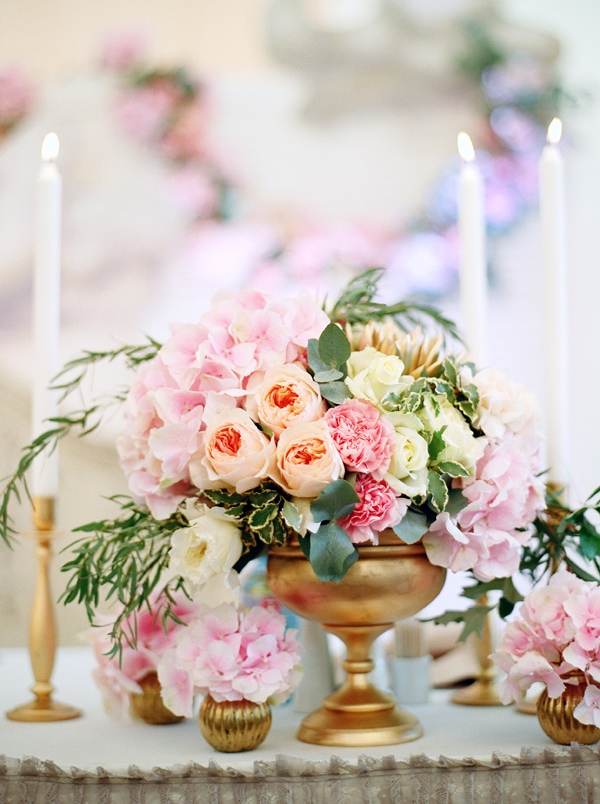 heavenly-pink-and-gold-wedding-ideas