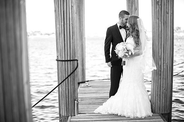 laid-back-glam-wedding