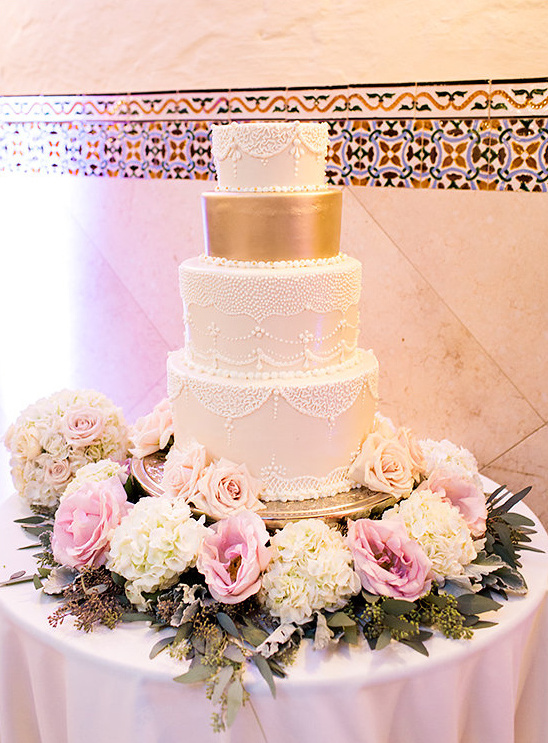 ivory and gold wedding cake