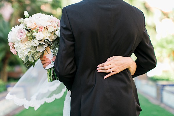 laid-back-glam-wedding