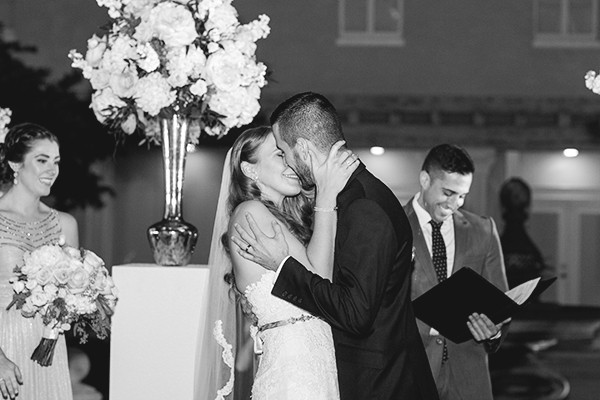 laid-back-glam-wedding
