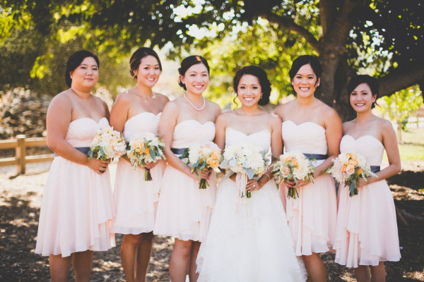 peach-and-green-garden-wedding