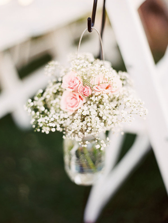 mason jar floral decor @weddingchicks