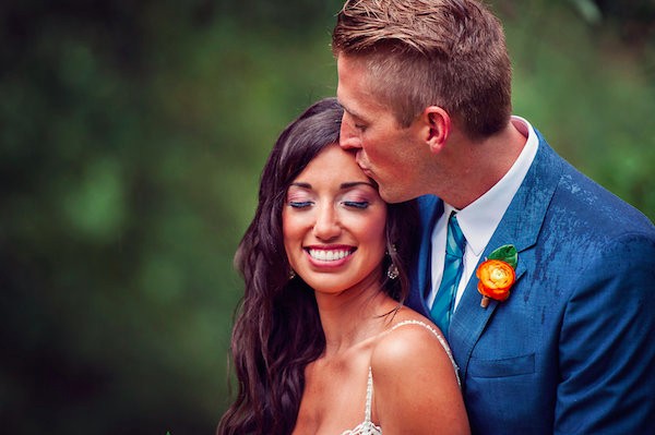 rainy-day-wine-and-cheese-wedding
