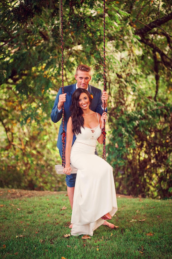 rainy-day-wine-and-cheese-wedding
