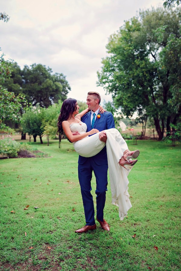 rainy-day-wine-and-cheese-wedding