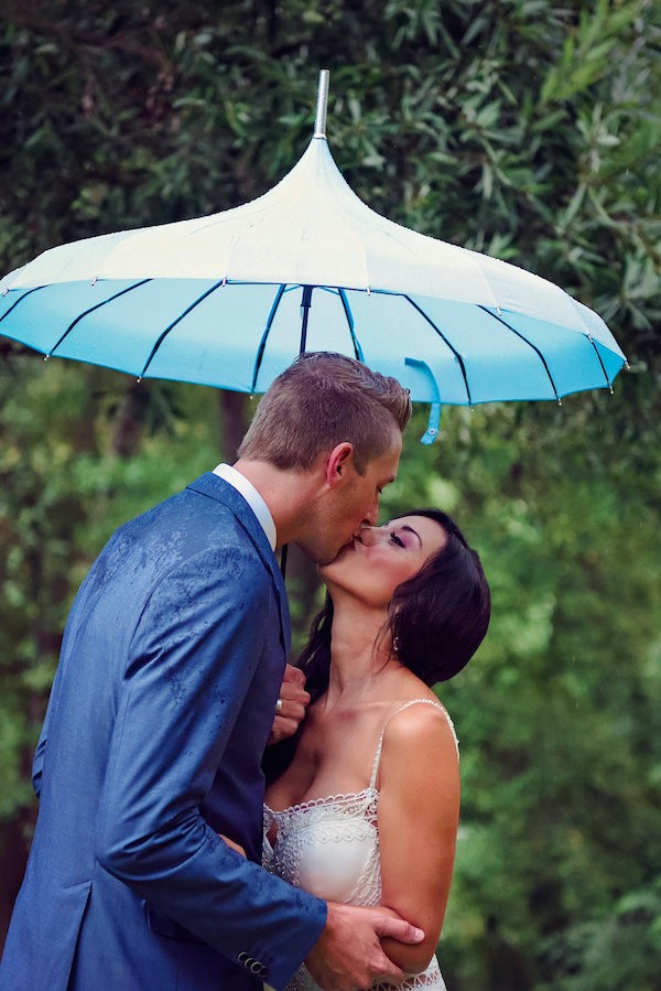 rainy-day-wine-and-cheese-wedding