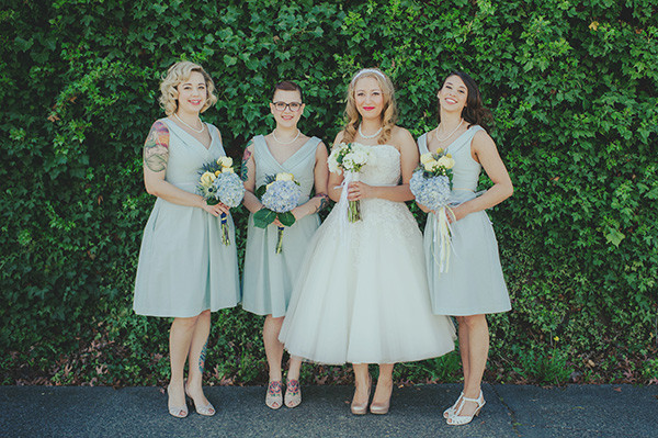 retro-garden-party-wedding