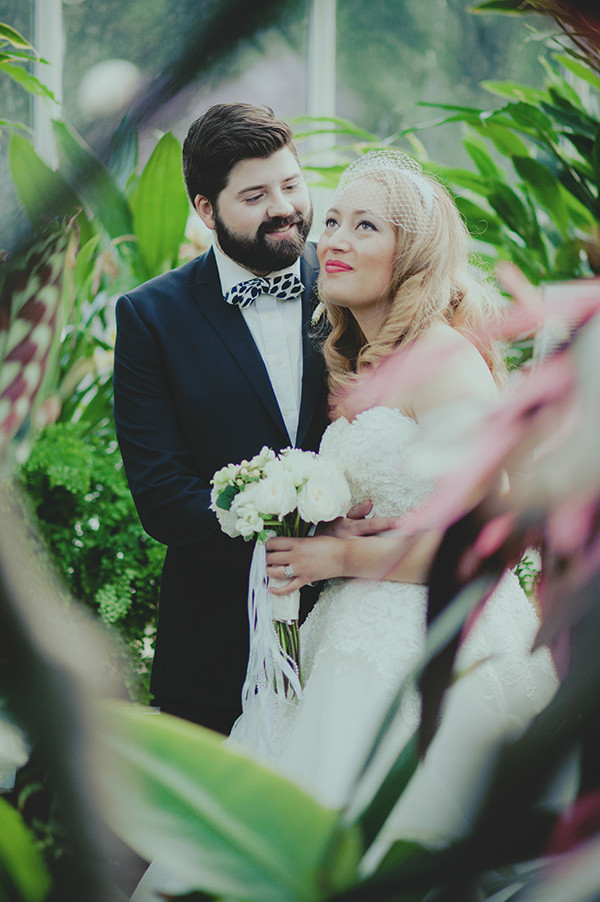 retro-garden-party-wedding