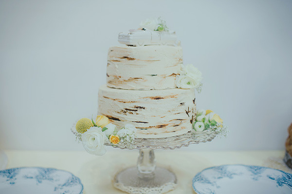 retro-garden-party-wedding