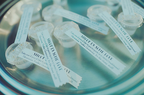 retro-garden-party-wedding