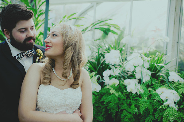 retro-garden-party-wedding