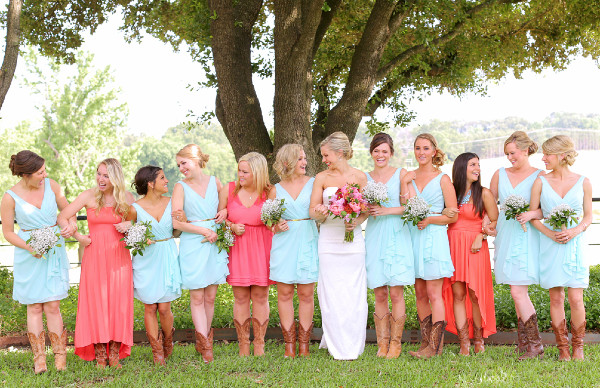 rustic-and-retro-airport-wedding