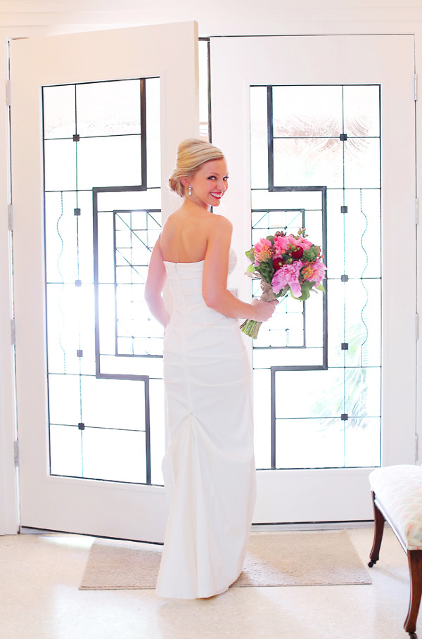 rustic-and-retro-airport-wedding