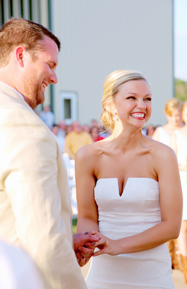 rustic-and-retro-airport-wedding