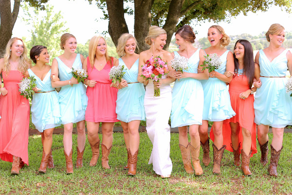rustic-and-retro-airport-wedding