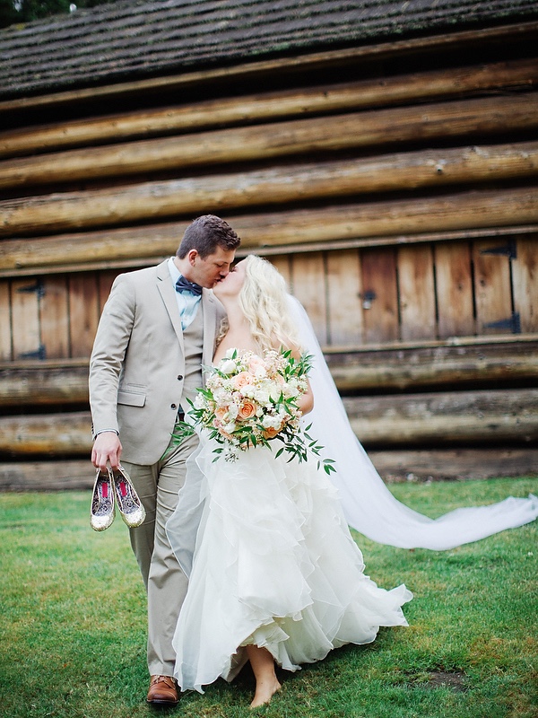 shop-local-wedding-in-washington