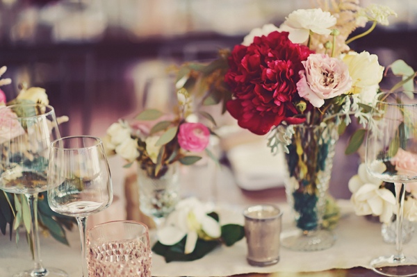 vintage-chic-hawaiian-wedding