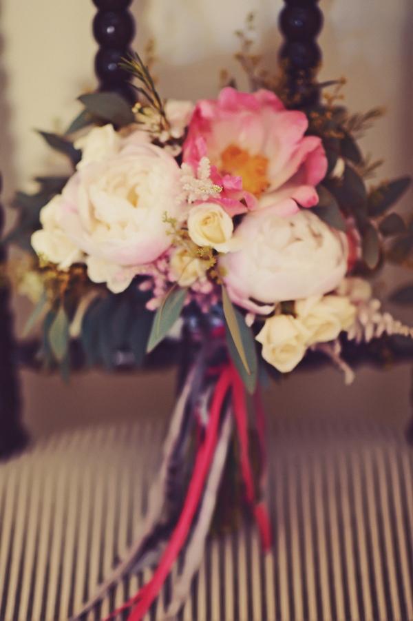 vintage-chic-hawaiian-wedding