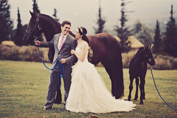 vintage-chic-hawaiian-wedding