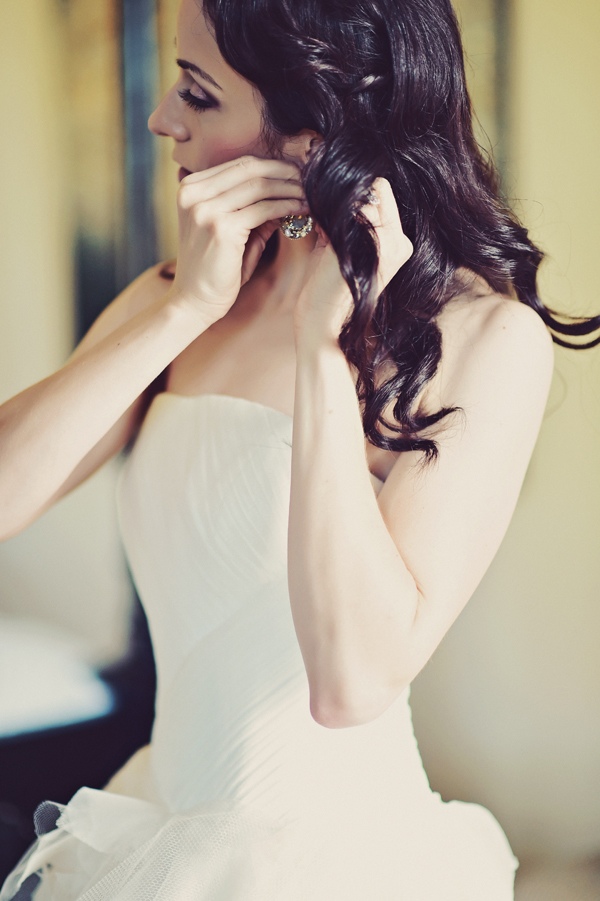 vintage-chic-hawaiian-wedding