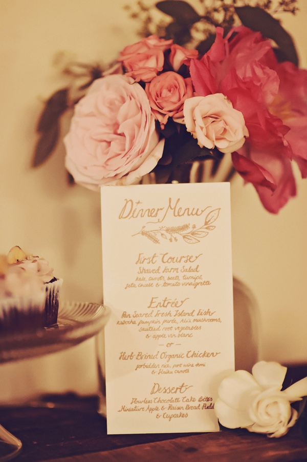 vintage-chic-hawaiian-wedding