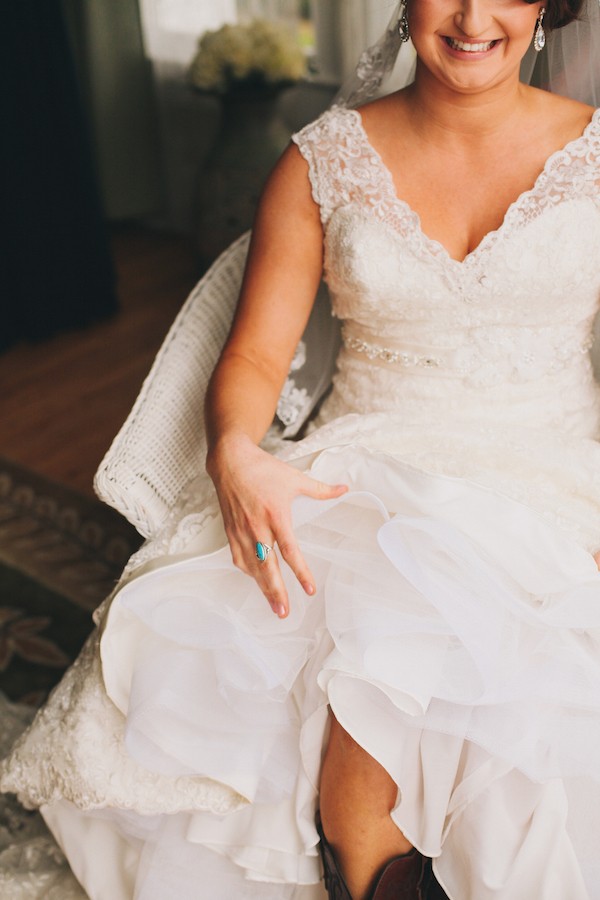 blue-and-yellow-rustic-wedding