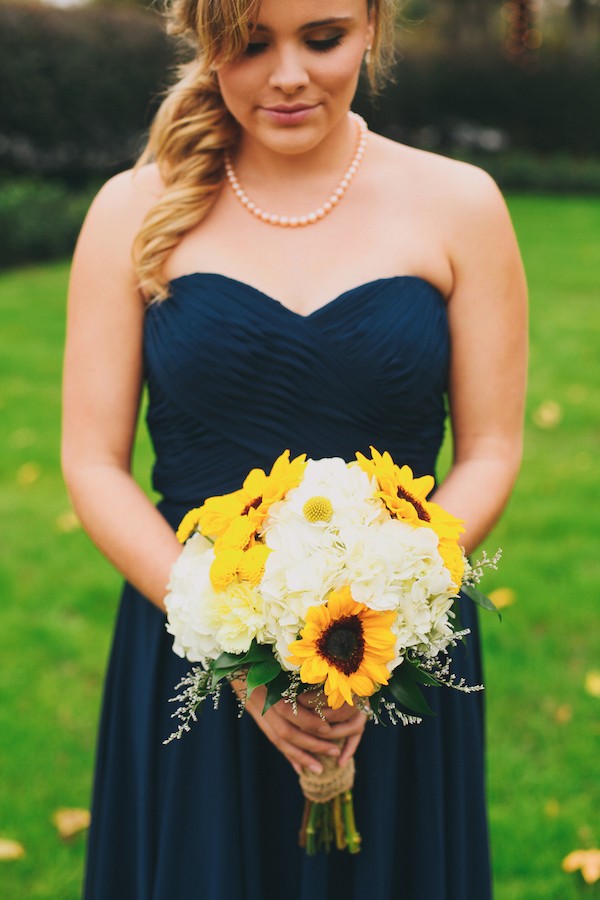 blue-and-yellow-rustic-wedding