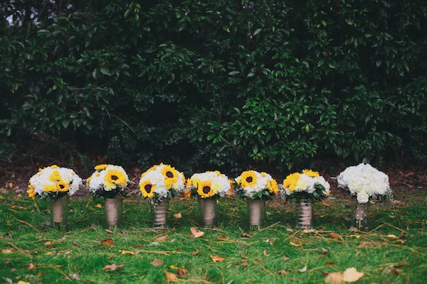 blue-and-yellow-rustic-wedding