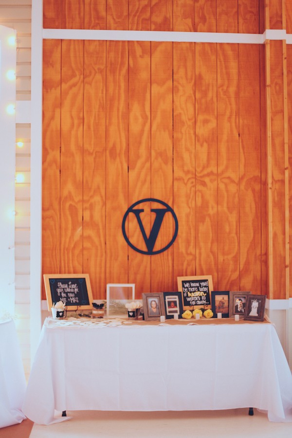 blue-and-yellow-rustic-wedding