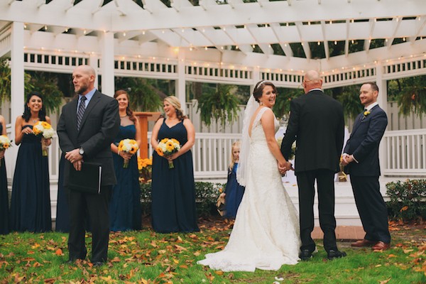 blue-and-yellow-rustic-wedding