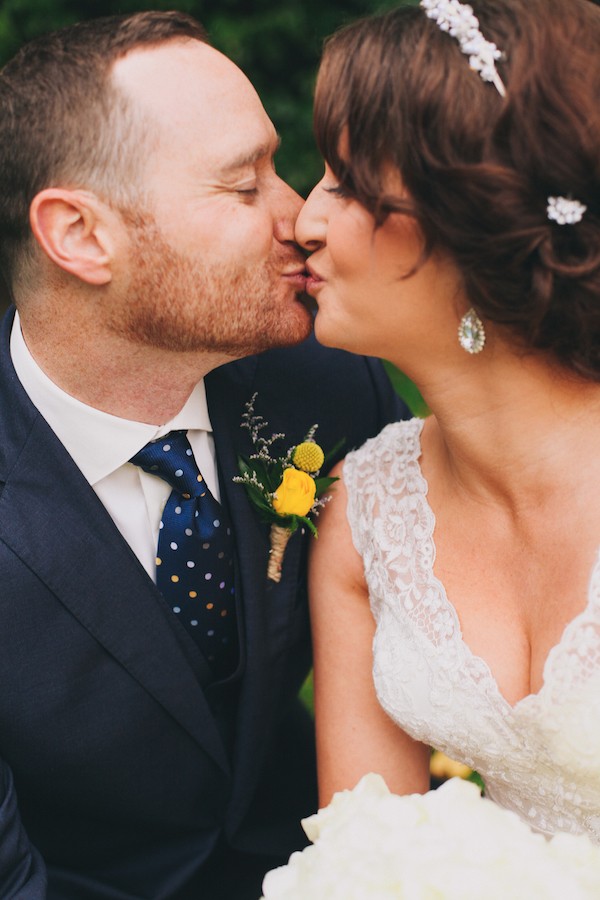 blue-and-yellow-rustic-wedding