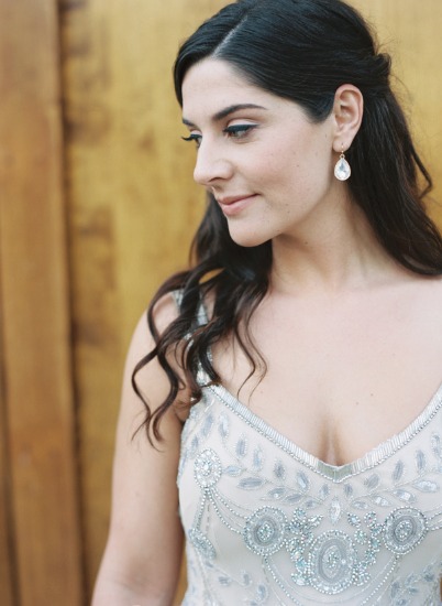 cloudy-but-cute-rustic-wedding