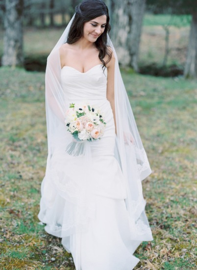 cloudy-but-cute-rustic-wedding