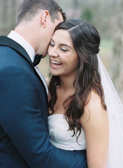 cloudy-but-cute-rustic-wedding