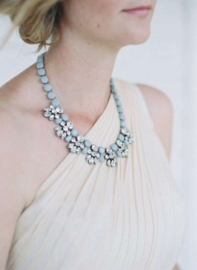 cloudy-but-cute-rustic-wedding