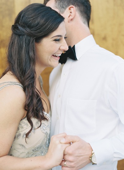 cloudy-but-cute-rustic-wedding