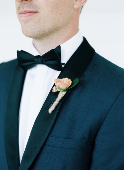 cloudy-but-cute-rustic-wedding