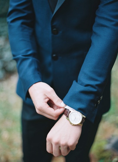 cloudy-but-cute-rustic-wedding