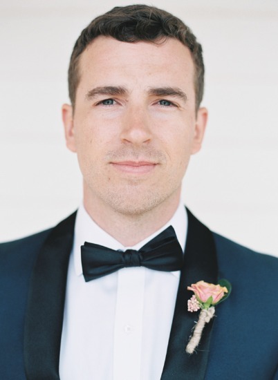 cloudy-but-cute-rustic-wedding