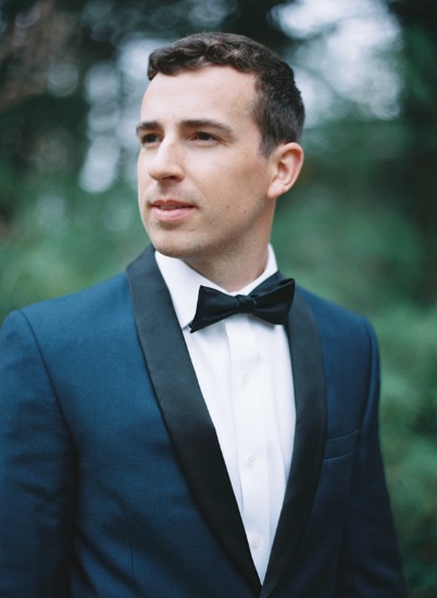 cloudy-but-cute-rustic-wedding
