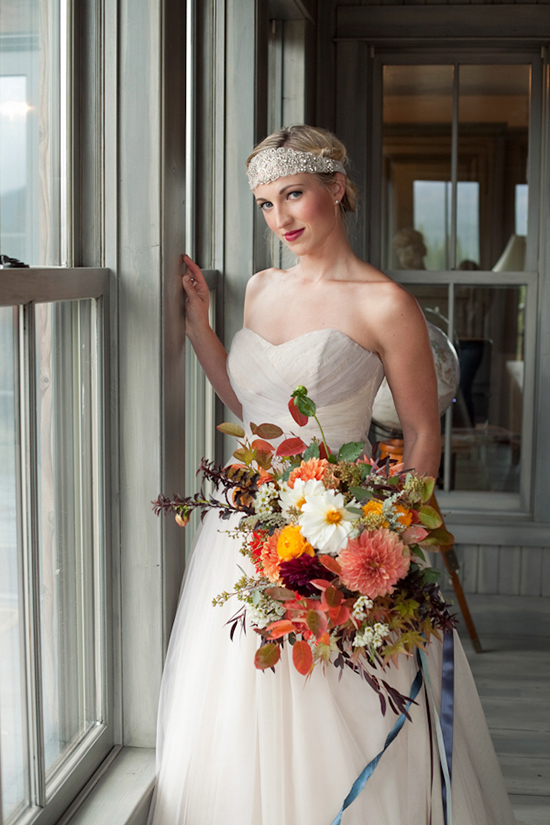 Elegant / Country bridal look @weddingchicks
