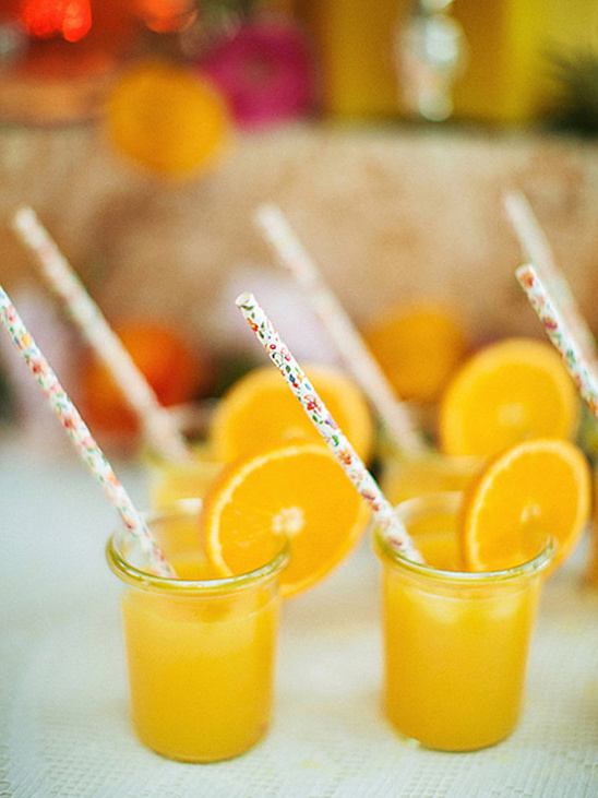 freshly squeezed orange juice @weddingchicks