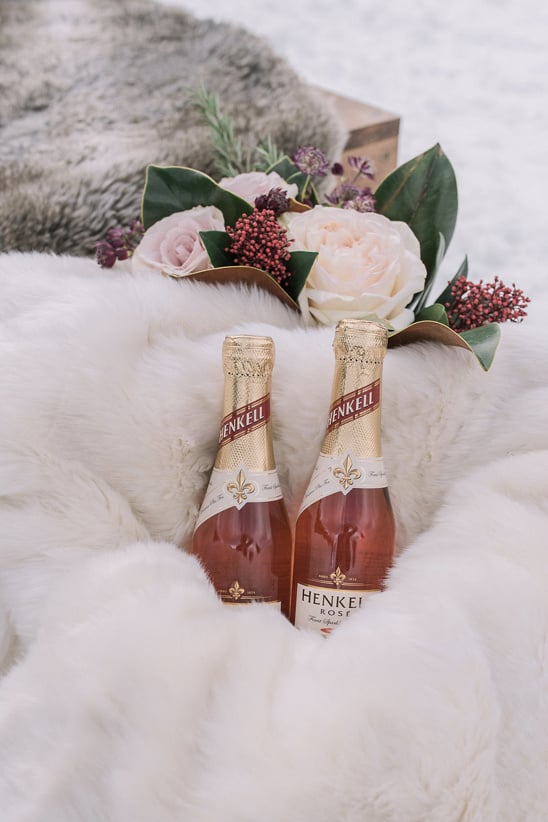 pink champagne @weddingchicks