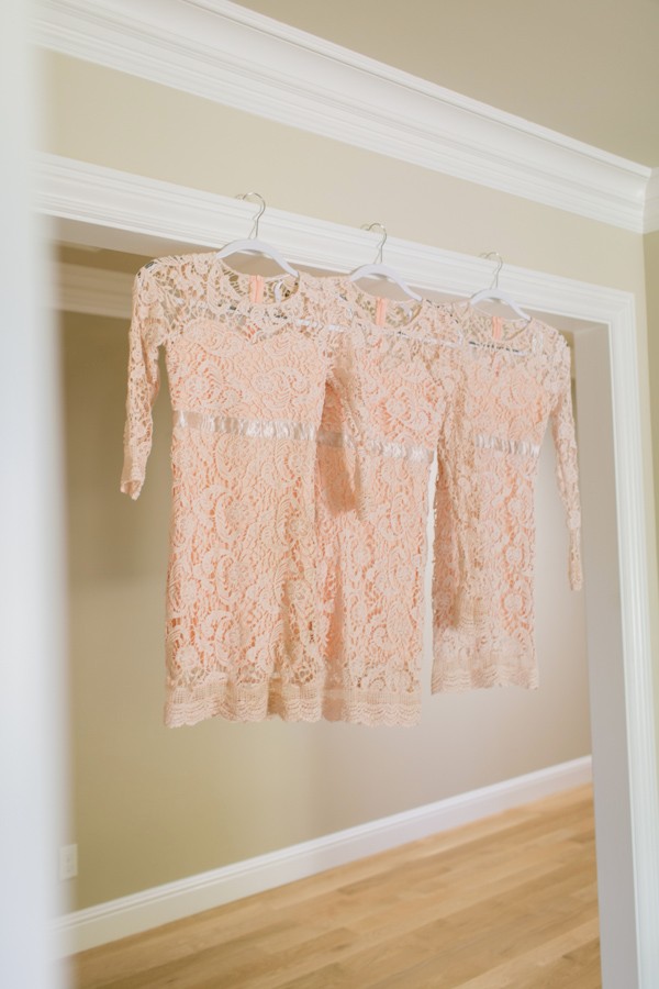 glamorous-peach-rose-wedding