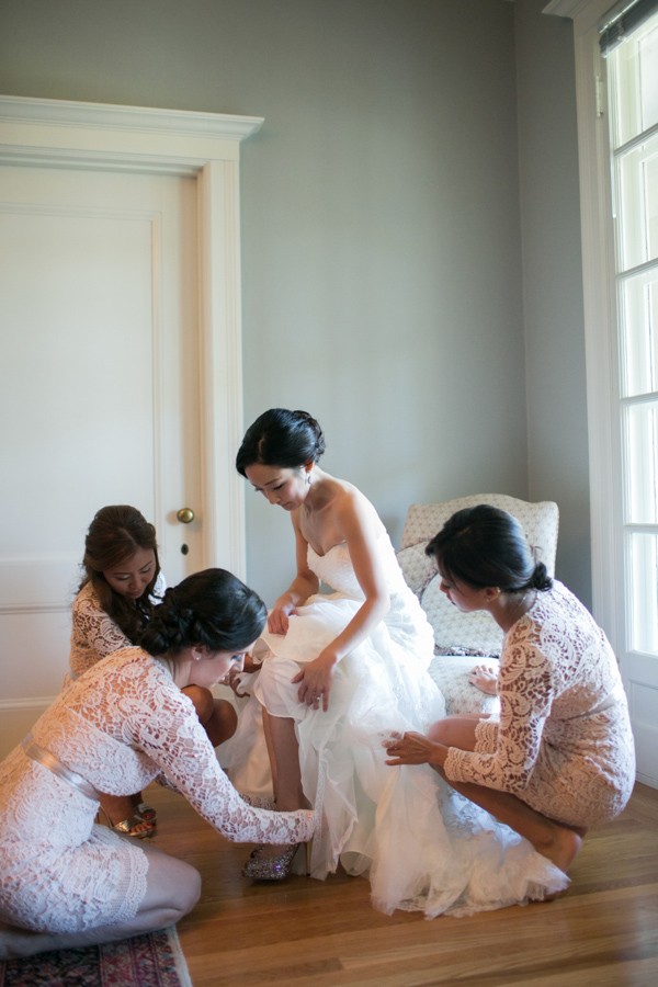 glamorous-peach-rose-wedding
